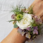 Herbstliche Hochzeit in flieder-weiß gehalten mit Eucalyptus im Lenausaal in Stockerau