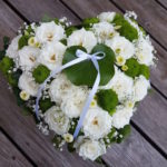 Sommerliche  Hochzeit in weiß-blau im Schloss Hausleiten